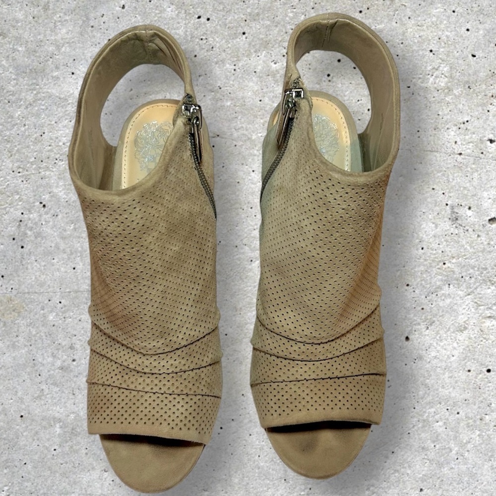 Vince Camuto Kentvi Suede peep toe booties. Size 7M - Picture 2 of 10